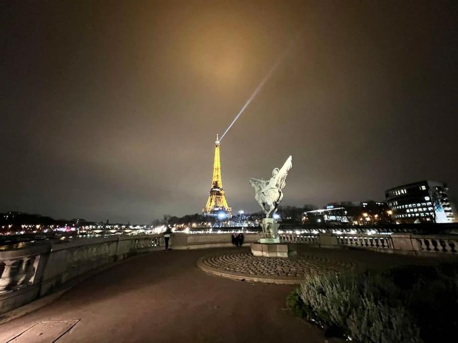 Studio A Proximite De La Tour Eiffel Parijs
