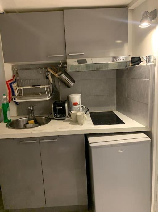 Studio A Proximite De La Tour Eiffel Appartement Parijs