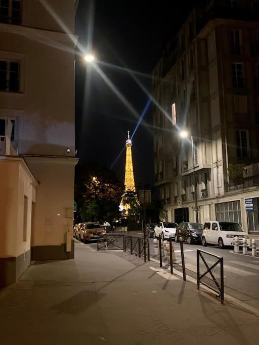 Appartement Studio A Proximite De La Tour Eiffel *